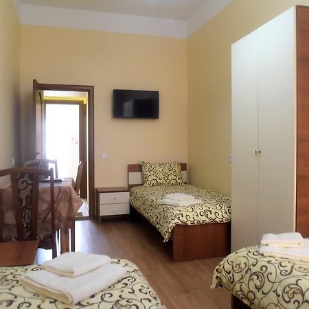 Apartment On Voloshyna Львов Экстерьер фото