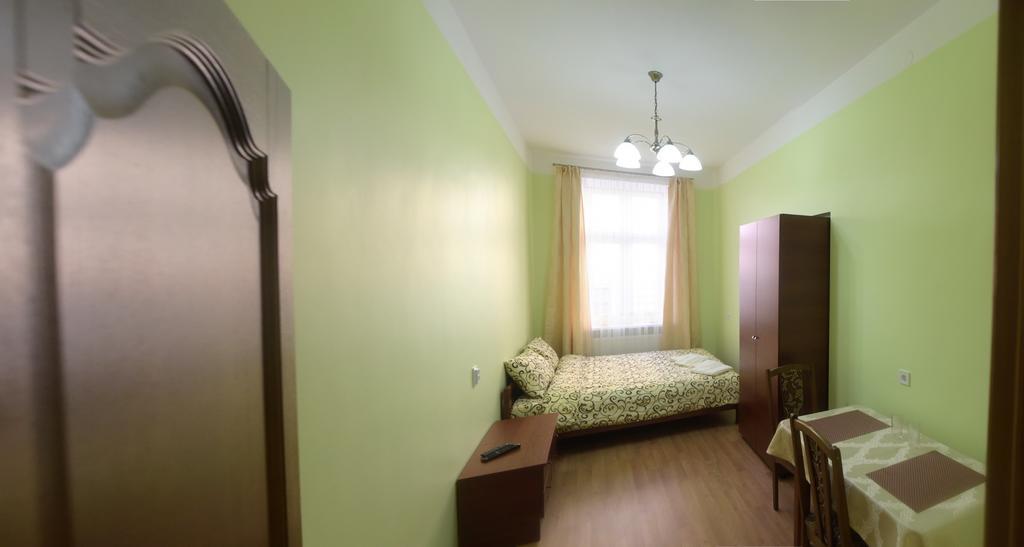 Apartment On Voloshyna Львов Экстерьер фото