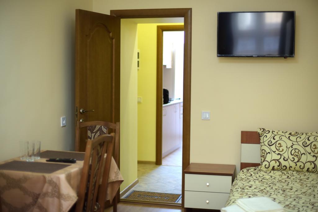 Apartment On Voloshyna Львов Экстерьер фото